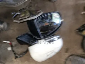 Toyota Wish Side Mirror Indicator Available