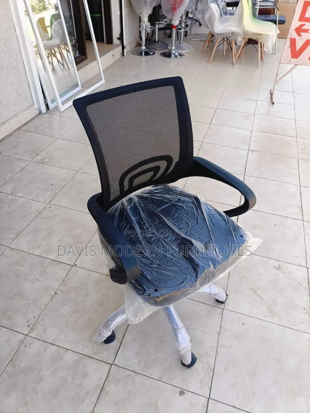 Office Mesh -Back Swivel Chair