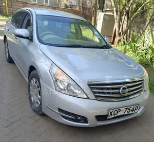 Nissan Teana 2011 Silver