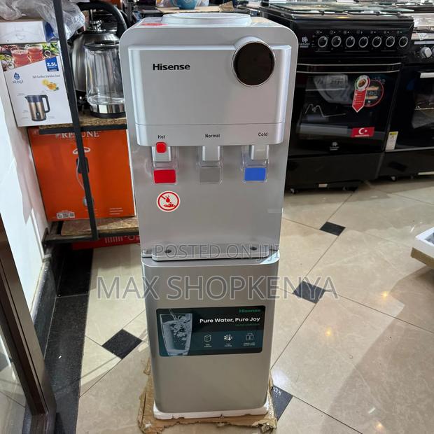Hisense Dispenser With Compressor-