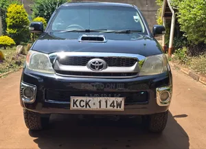 Toyota Hilux 2011 Black