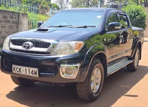 Toyota Hilux 2011 Black