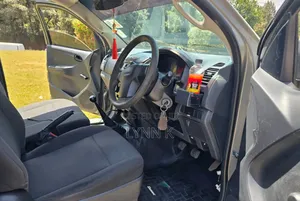 Isuzu D-MAX 2021 Green