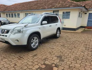 Nissan X-Trail 2012 White