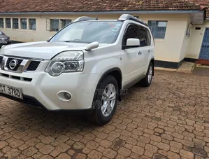 Nissan X-Trail 2012 White