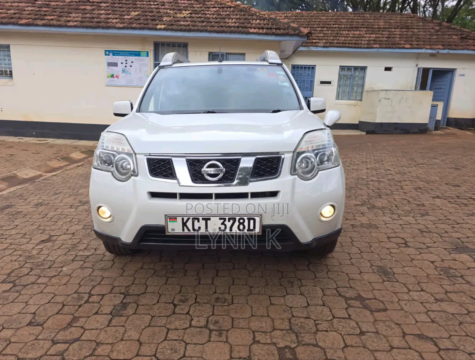 Nissan X-Trail 2012 White