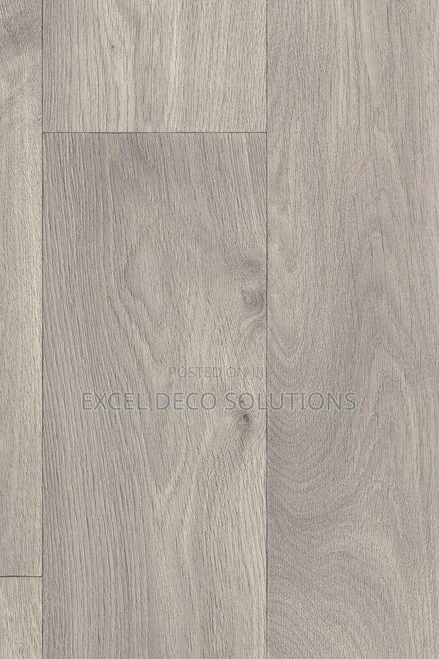 LVT Vinyl Planks for Stylish Home, Office and Commercial Spaces