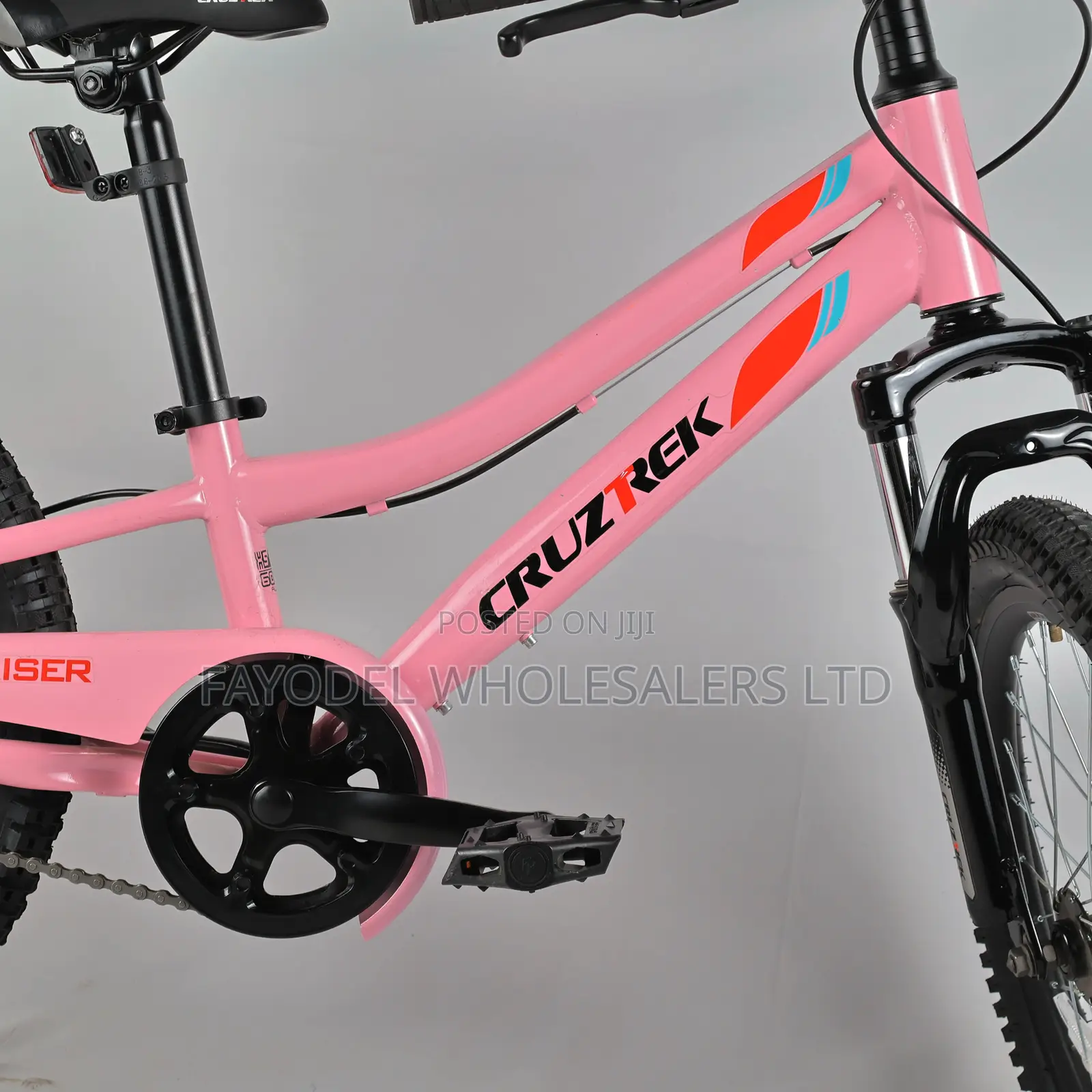 Fancy Pink Cruztrek Youth Bike – Ages 8-13