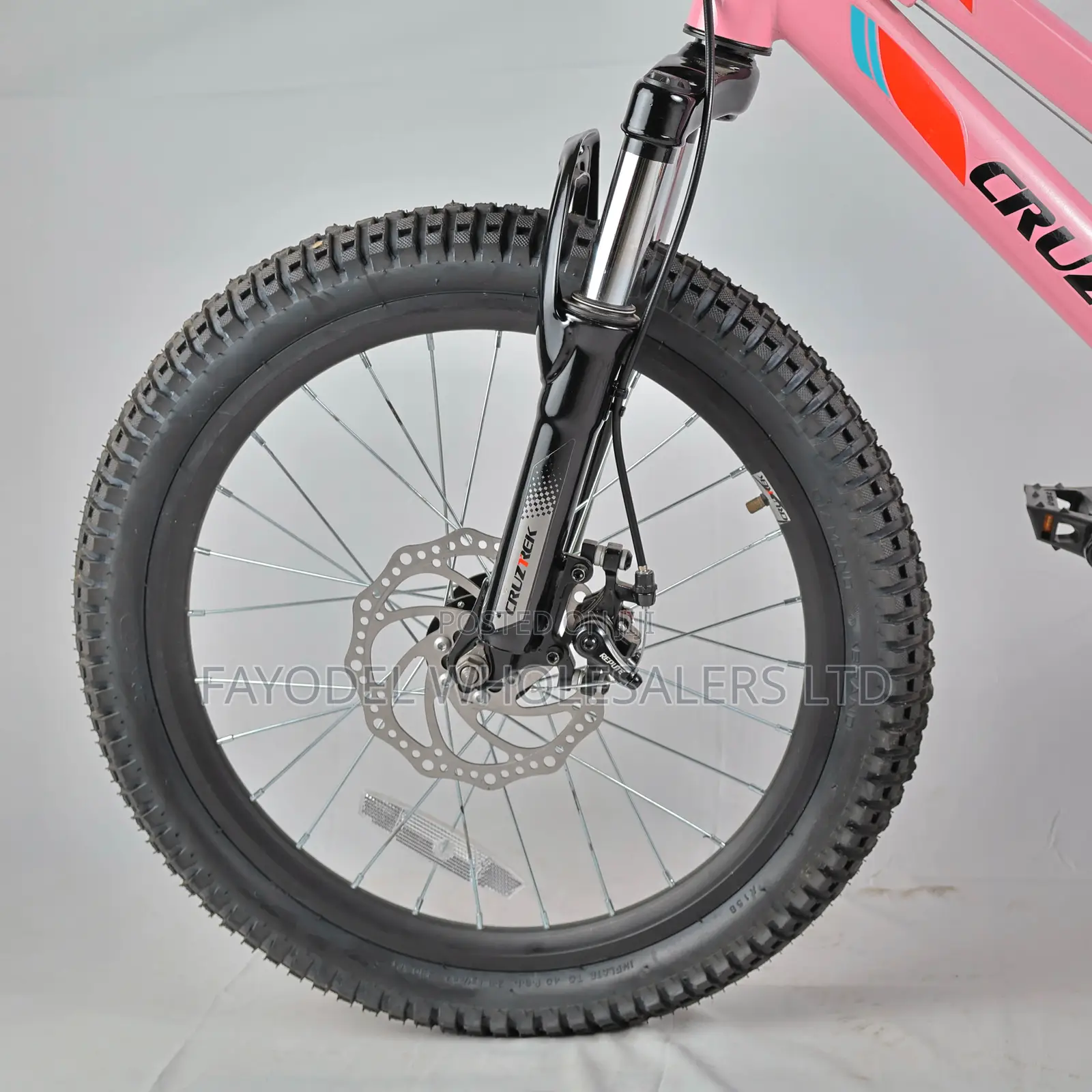 Fancy Pink Cruztrek Youth Bike – Ages 8-13