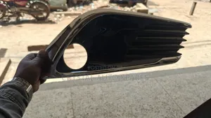 Auris Fog Light Cover 2018