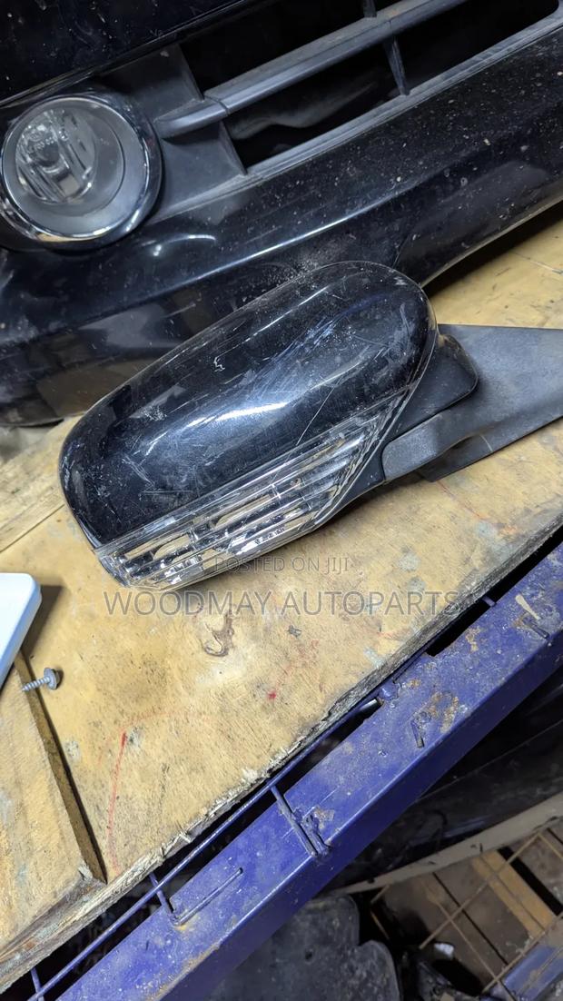 Subaru Legacy Bp5 Sidemirror - main view