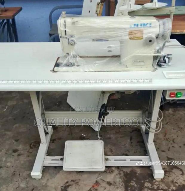 Complete Industrial Juki Ddl8700 Sewing Machine