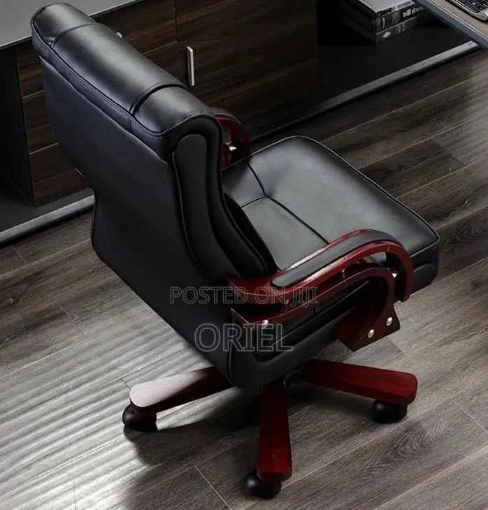 Office Chair :Leather Executive High-Back Chair for Executive Offices