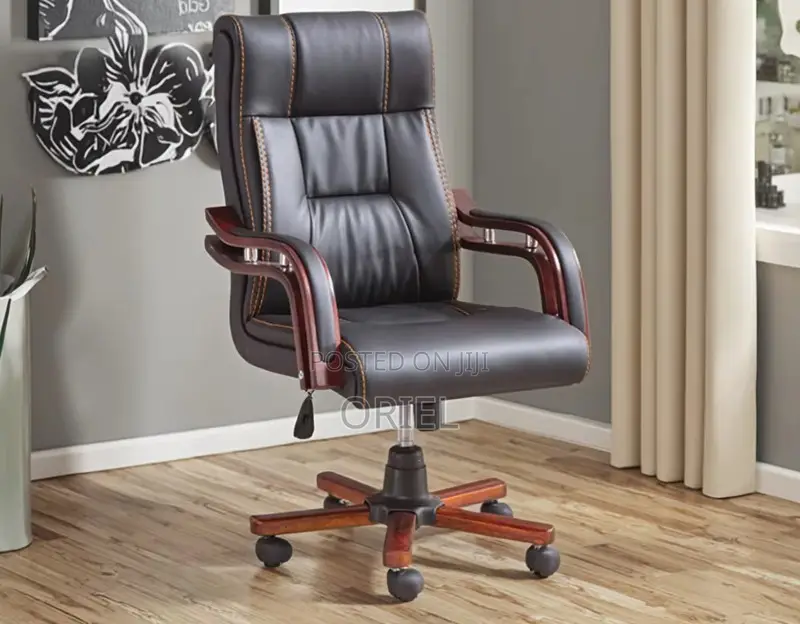 Office Chair :Leather Executive High-Back Chair for Executive Offices