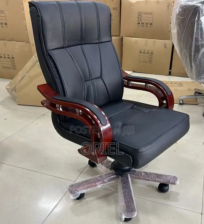 Office Chair :Leather Executive High-Back Chair for Executive Offices