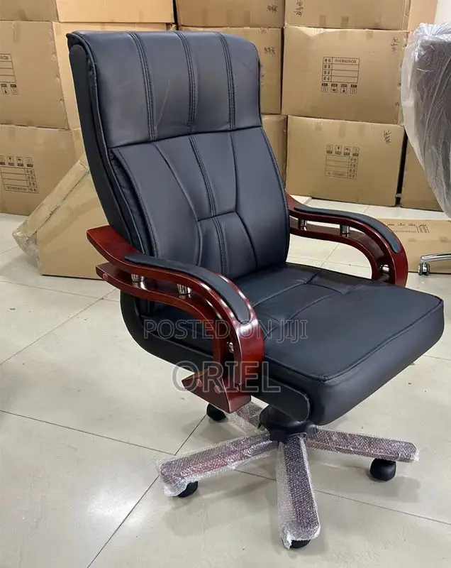 Office Chair :Leather Executive High-Back Chair for Executive Offices