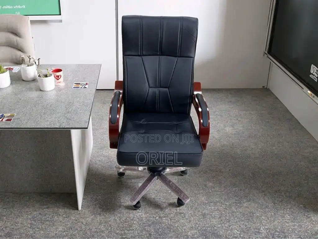 Office Chair :Leather Executive High-Back Chair for Executive Offices