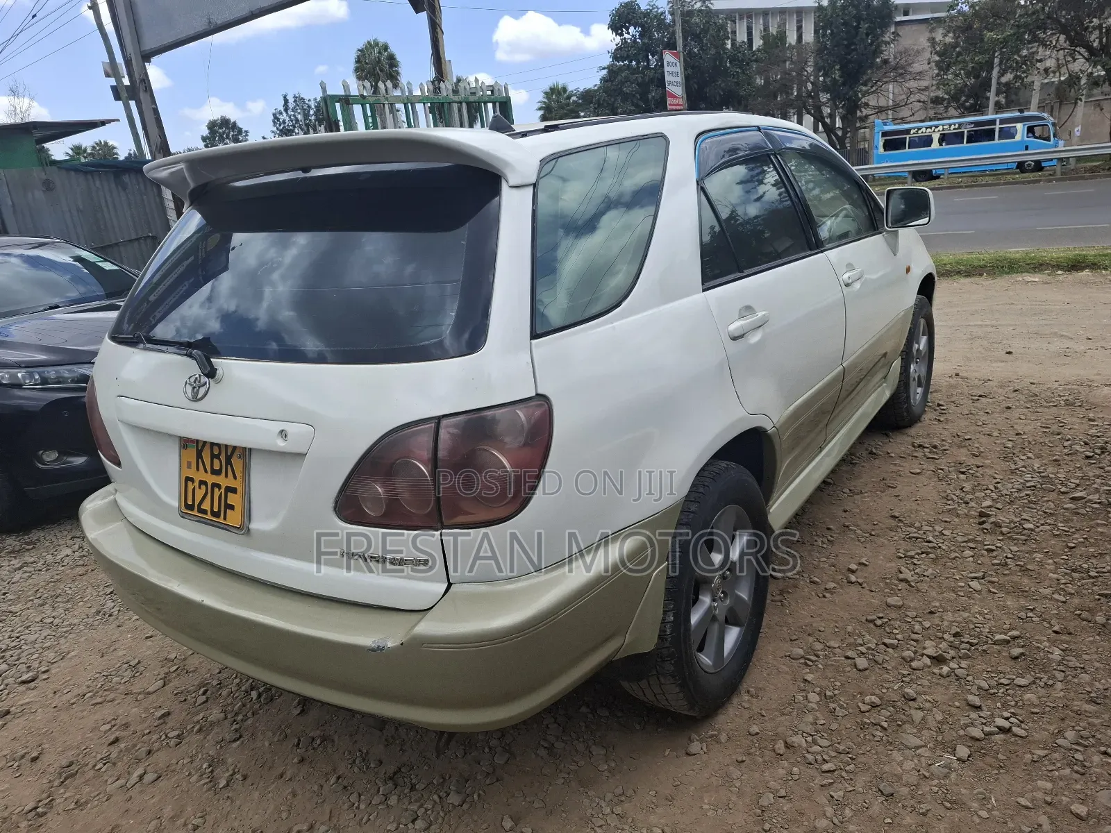 Toyota Harrier 2002 White