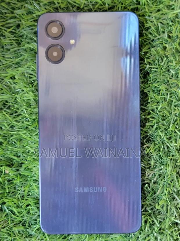 Samsung Galaxy A06 128 GB Blue - thumbnail 2