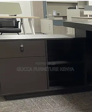 1.8m Manager's Executive Desk With Return