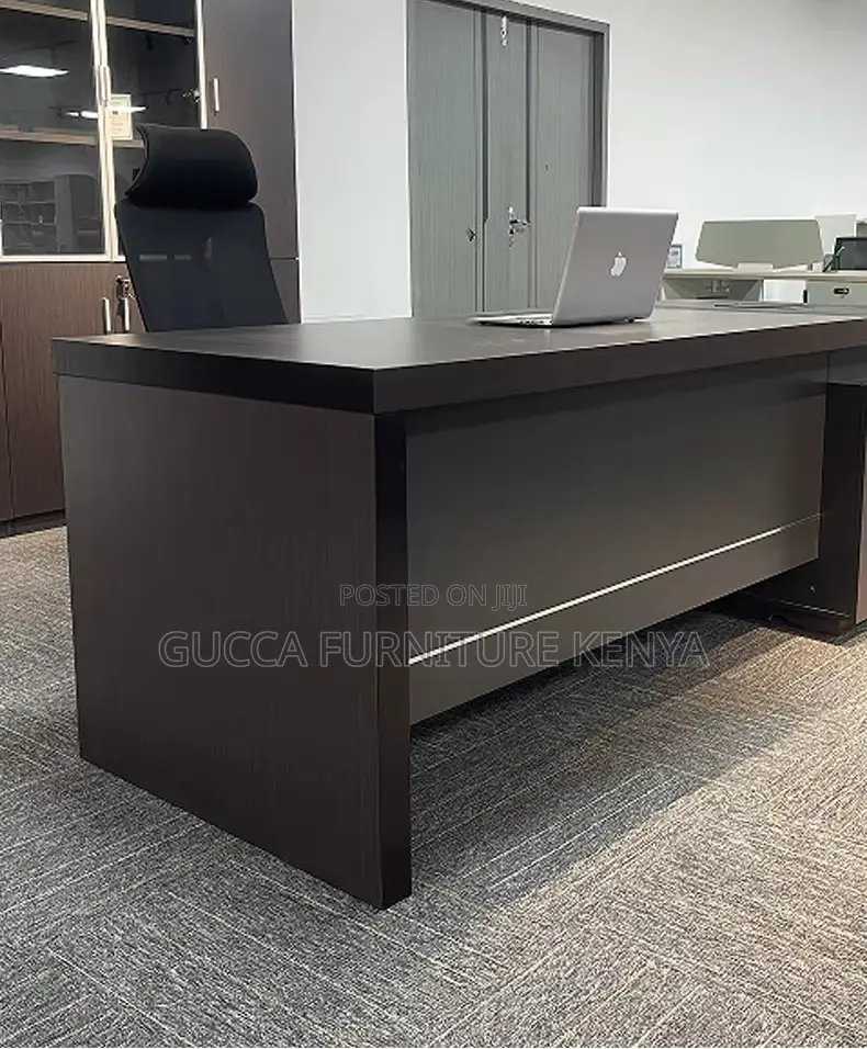 1.8m Manager's Executive Desk With Return