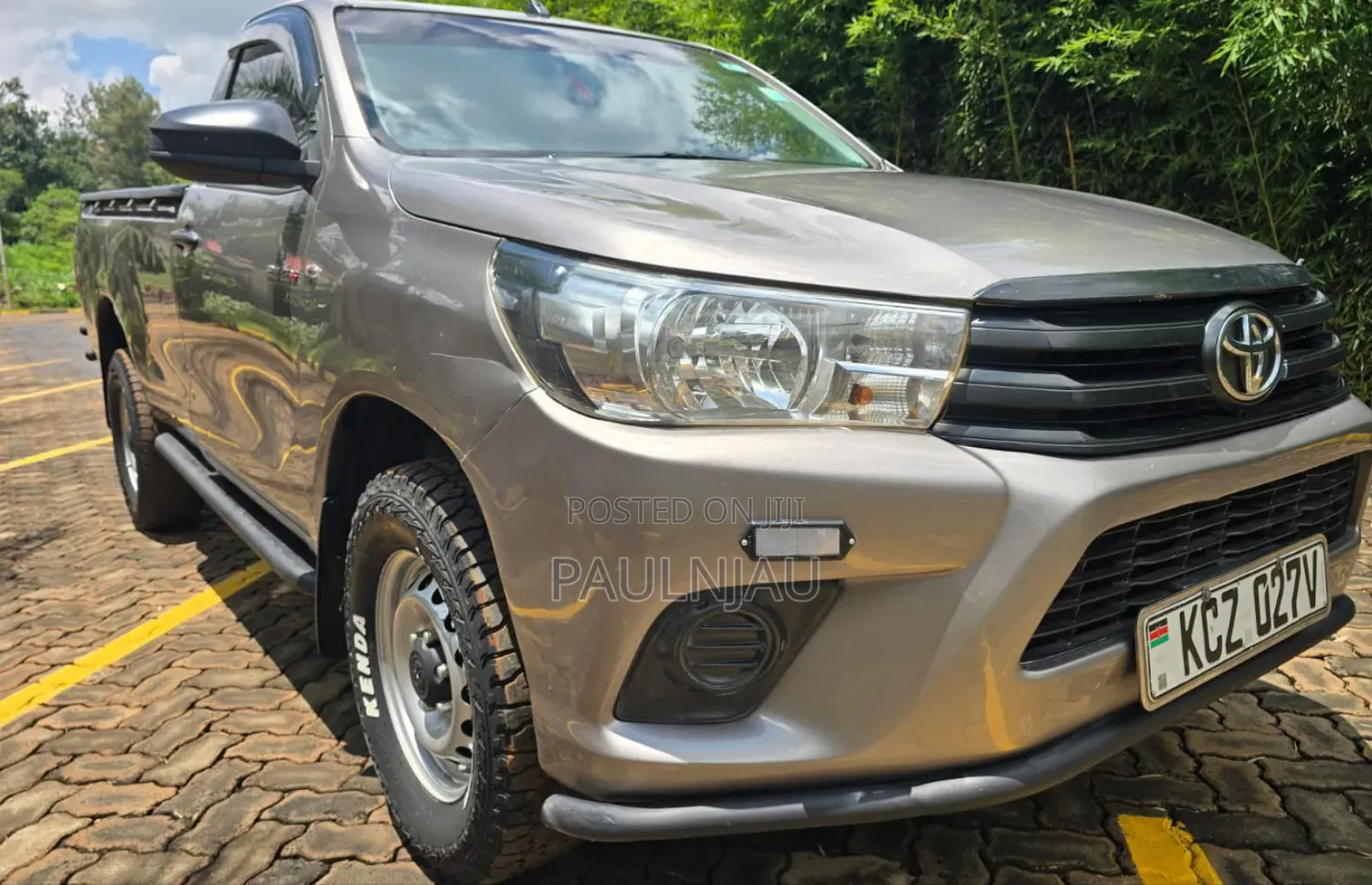 Toyota Hilux 2020 Gold