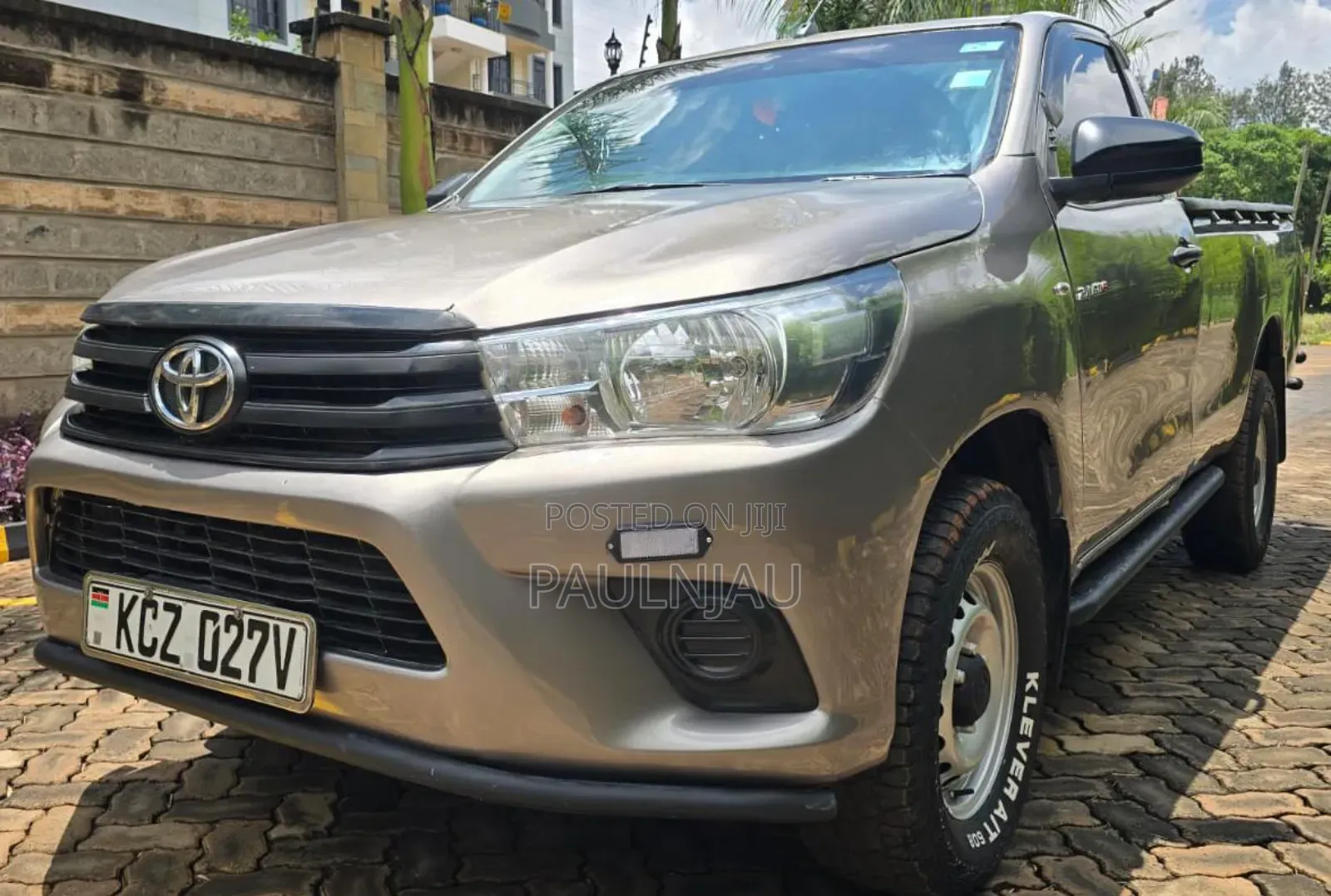 Toyota Hilux 2020 Gold