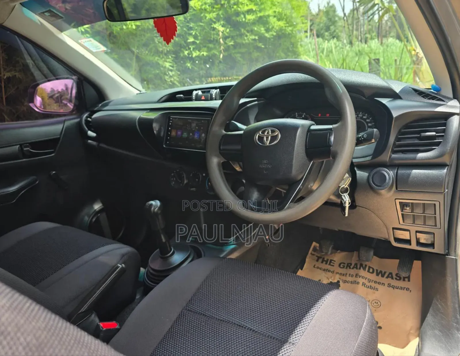 Toyota Hilux 2020 Gold