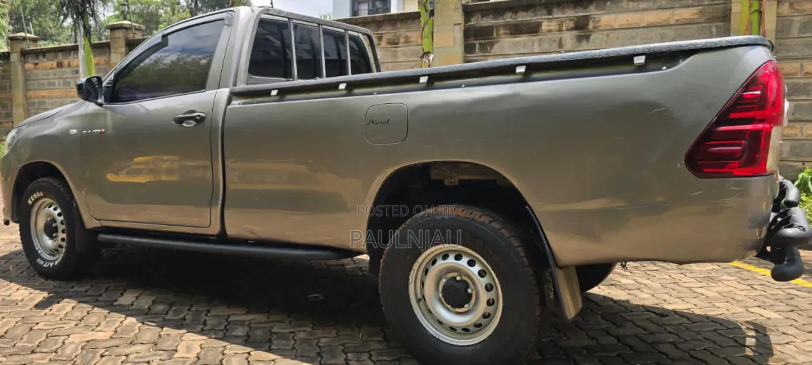 Toyota Hilux 2020 Gold