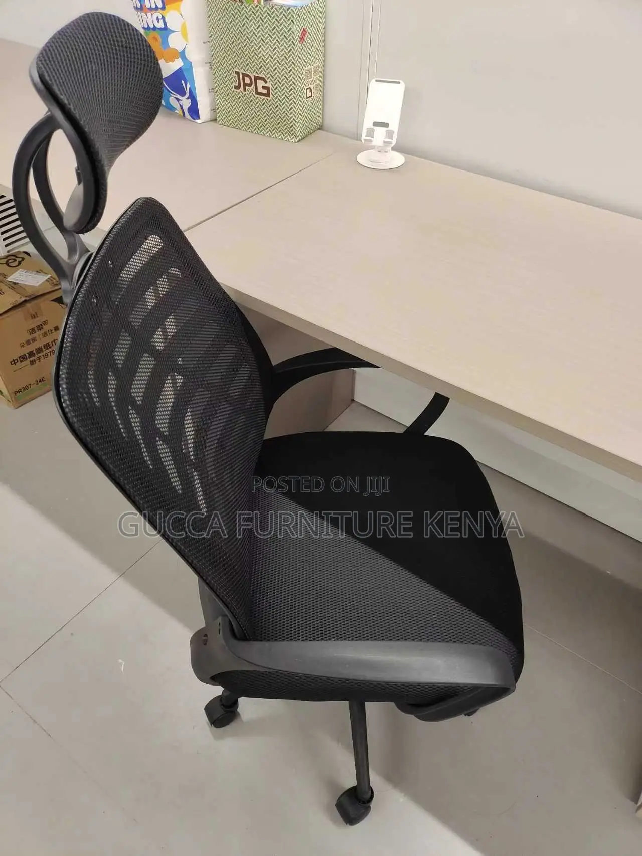 Swivel Ergonomic Task Chair With Headrest