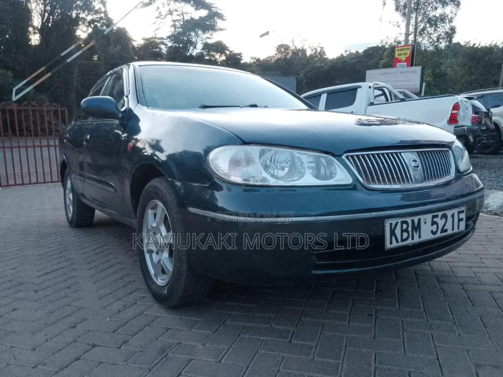 Nissan Bluebird 2003 Blue