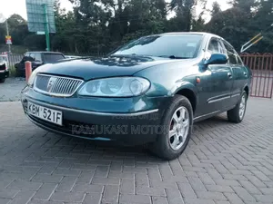 Nissan Bluebird 2003 Blue