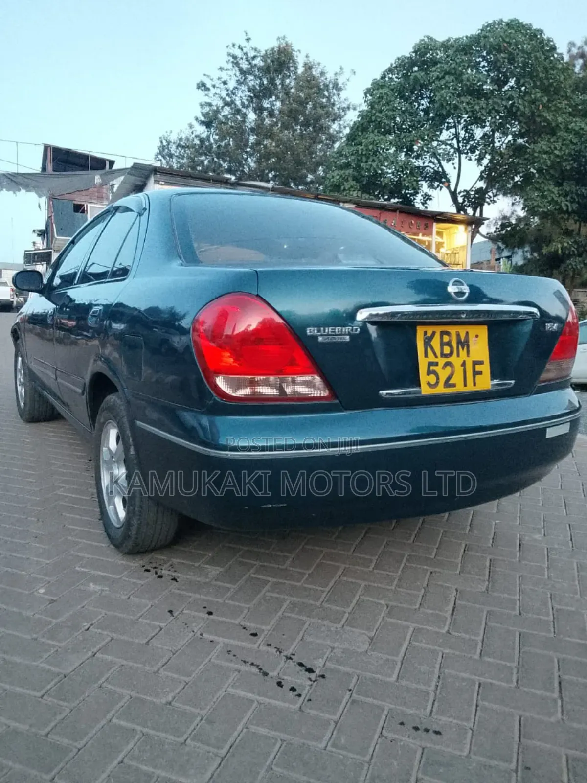 Nissan Bluebird 2003 Blue