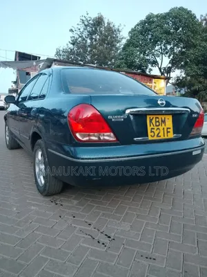 Nissan Bluebird 2003 Blue