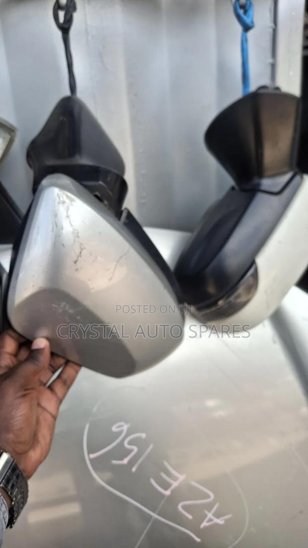 Porte Side Mirror 2015-2018 - main view