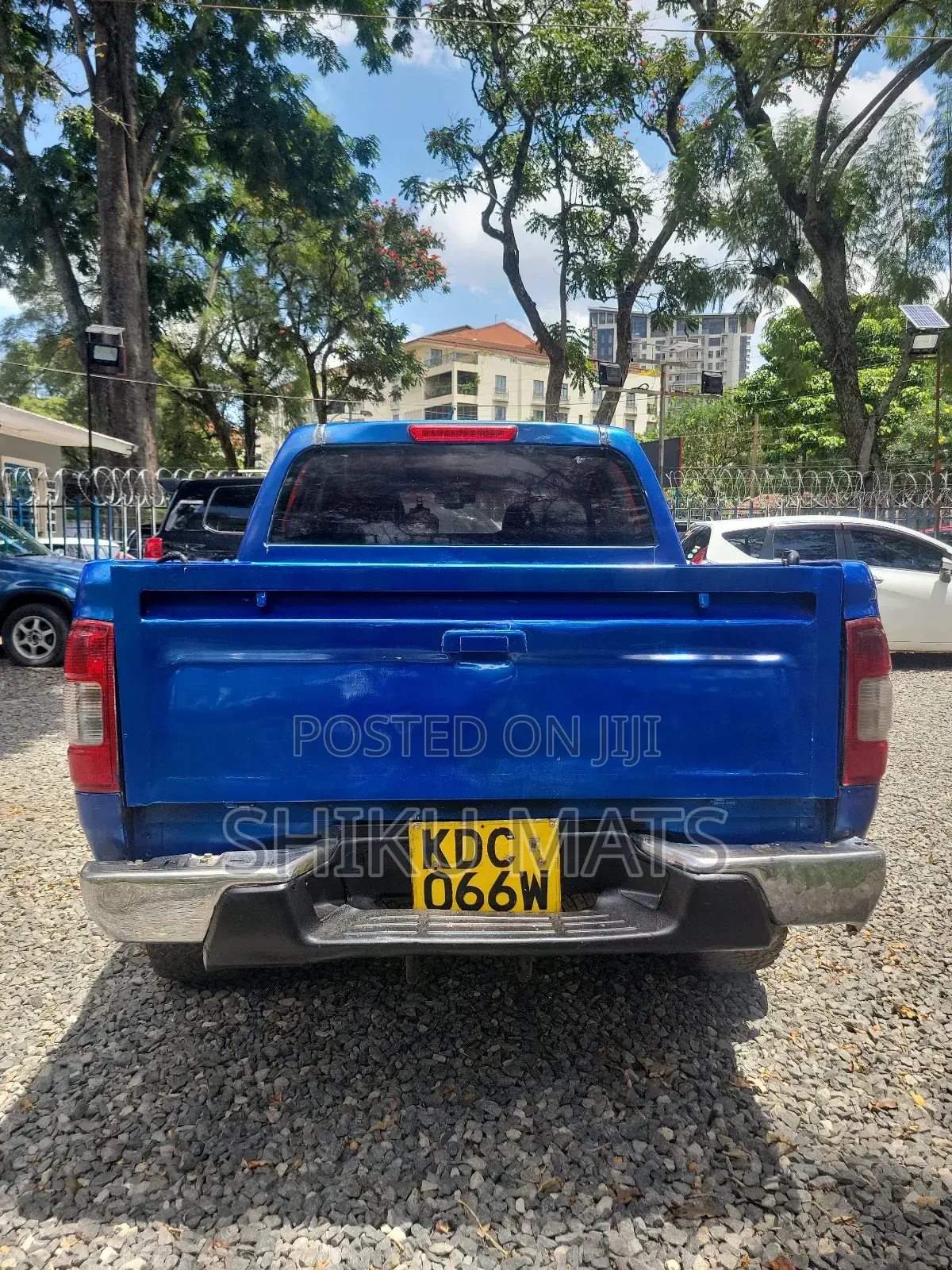 Isuzu D-MAX 2006 Blue