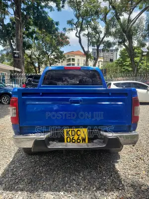 Isuzu D-MAX 2006 Blue