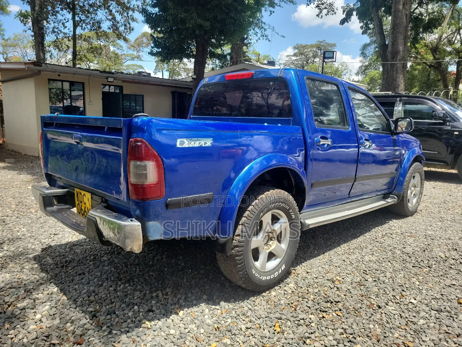 Isuzu D-MAX 2006 Blue