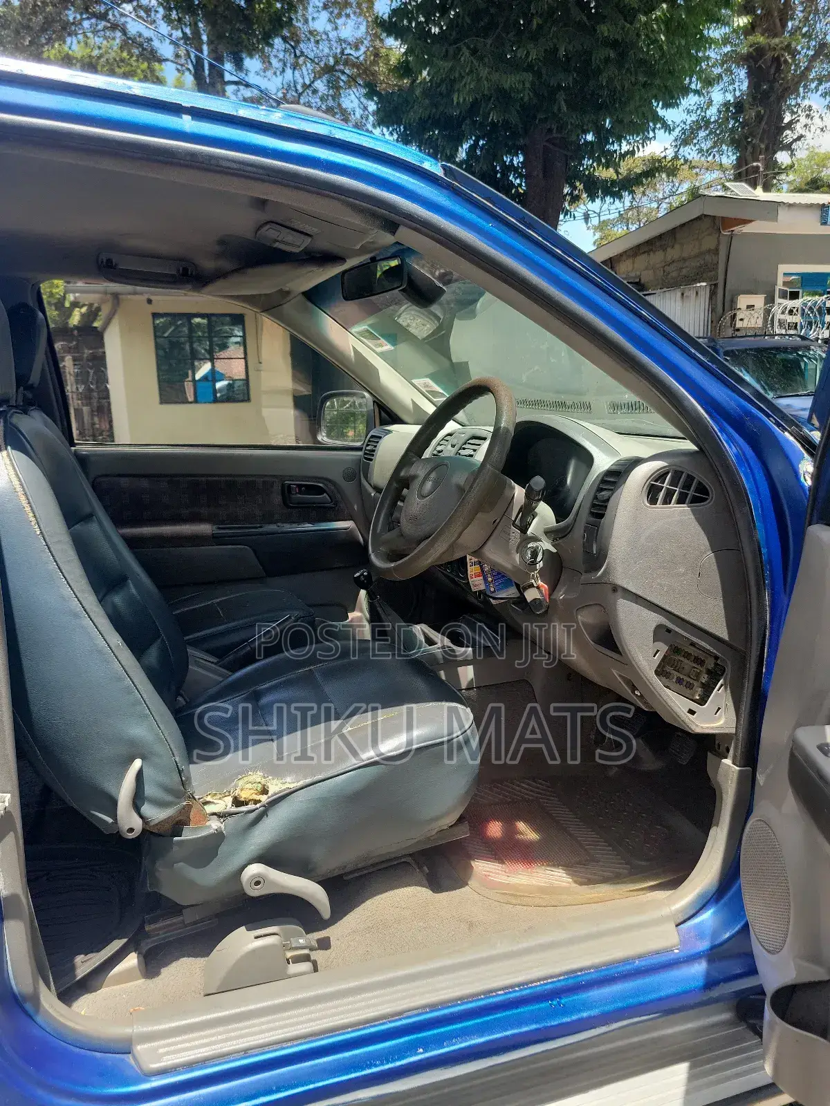 Isuzu D-MAX 2006 Blue
