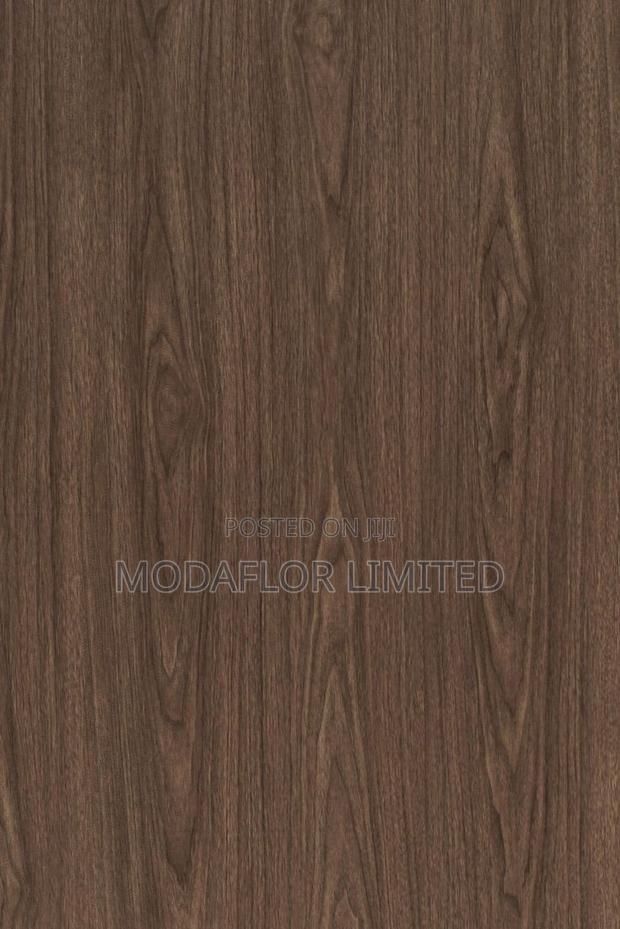 Dryback Vinyl Planks for Apartment, Shop and Office Flooring Use