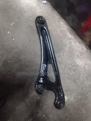 Suzuki Every Rear Arm