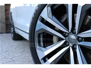 Audi Q8 3.0T Premium AWD quattro 2019 White