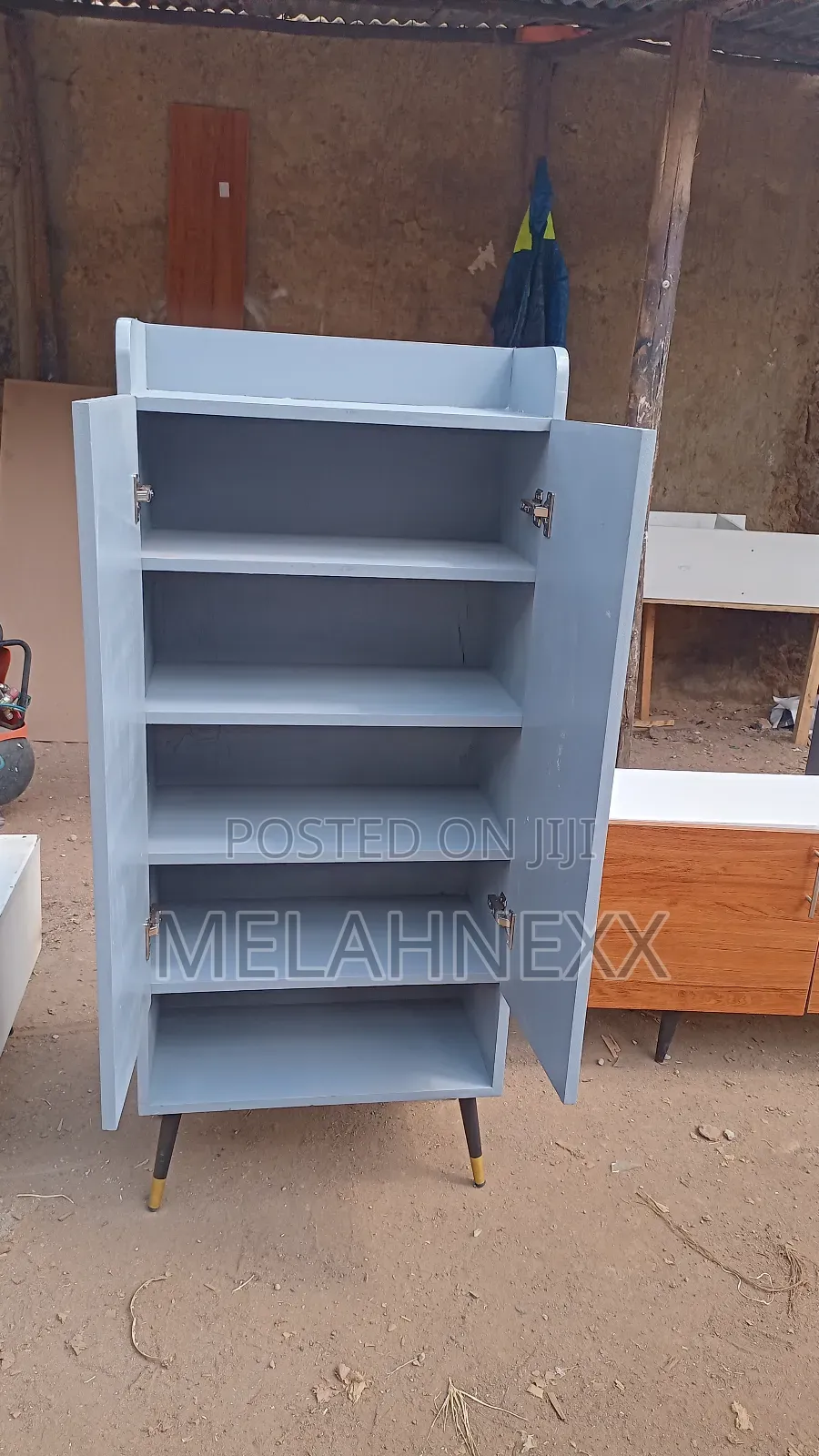 Minimalist Shoe Rack