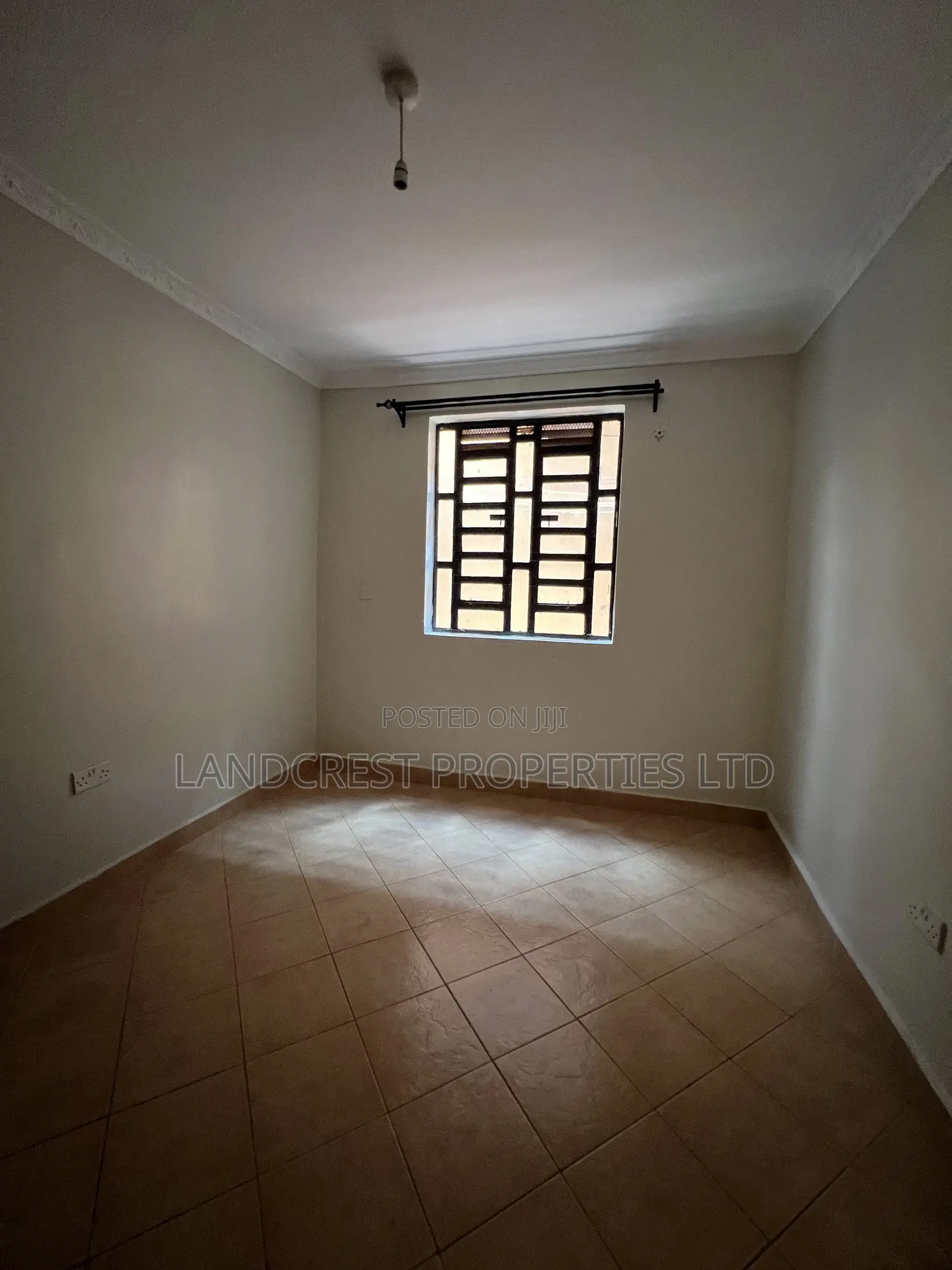 2bdrm Apartment in Ngoingwa Estate for rent