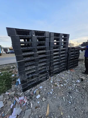 Plastic Pallets-Sturdy, Practical Long-Lasting.120