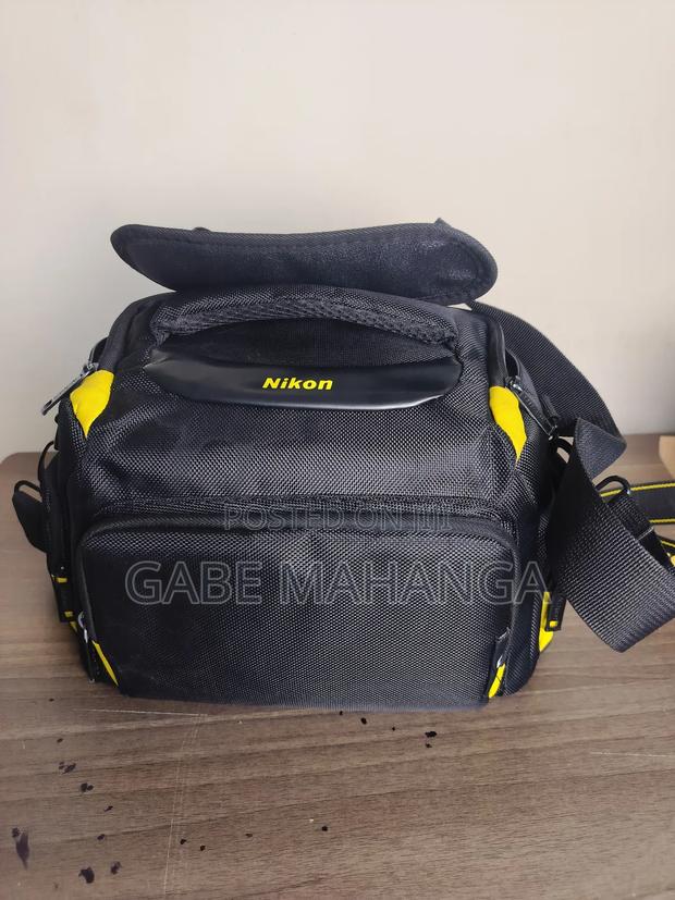 Nikon D5300 Camera - thumbnail 2