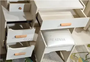 White Makeup Vanity Desk With Sliding Mirror