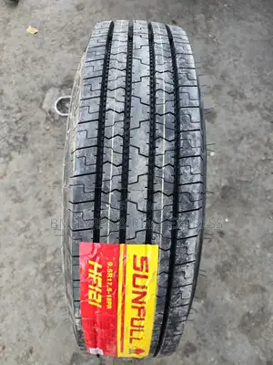 9.5 R17. 5 Sunfull Tyres (Commercial)