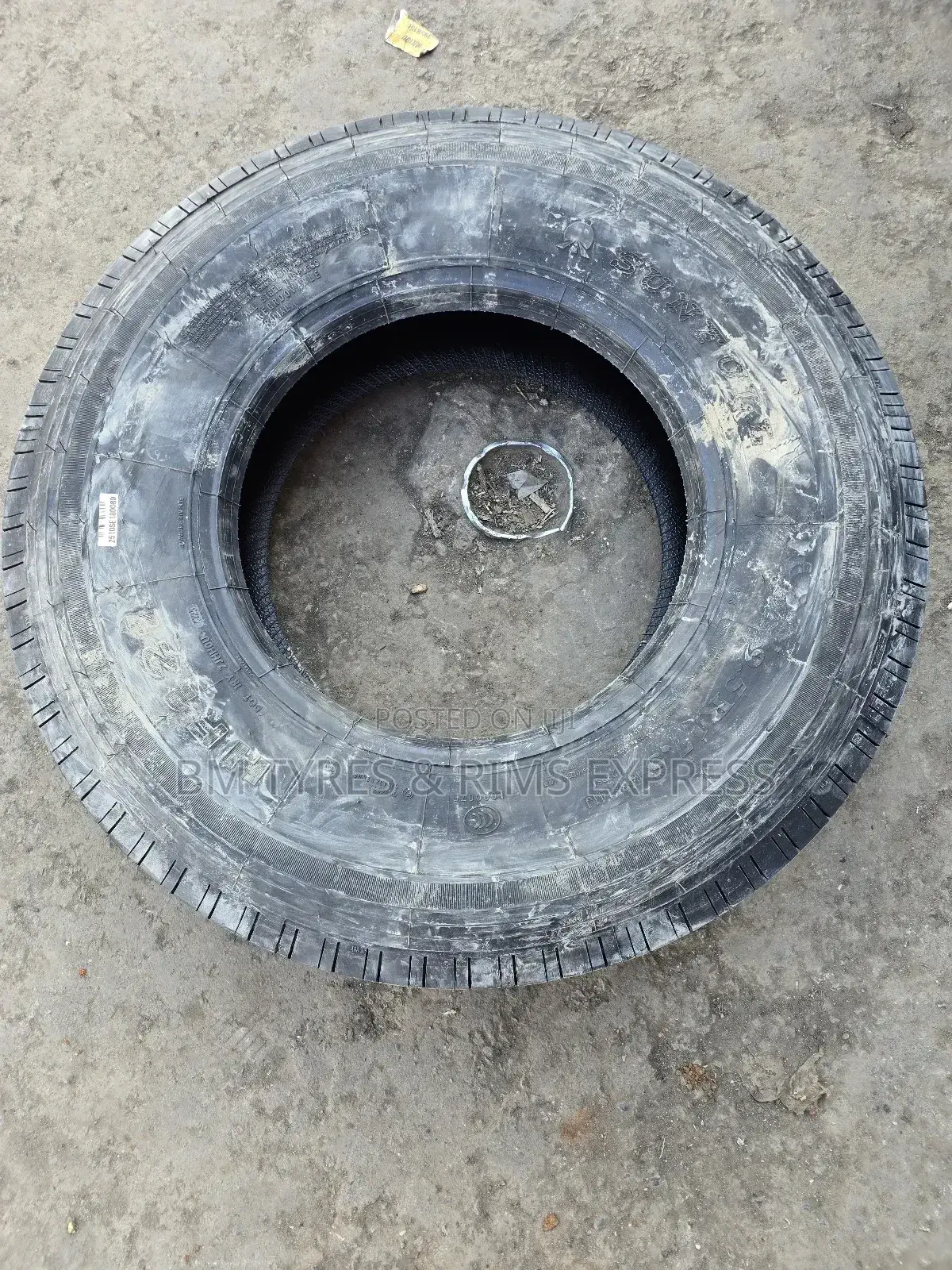 9.5 R17. 5 Sunfull Tyres (Commercial)