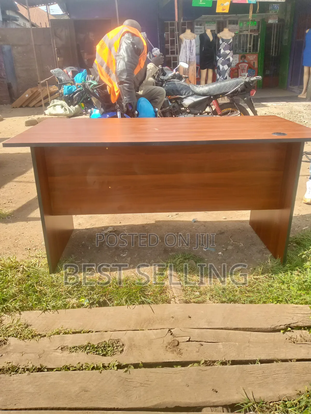 1.5m Local Office Desk